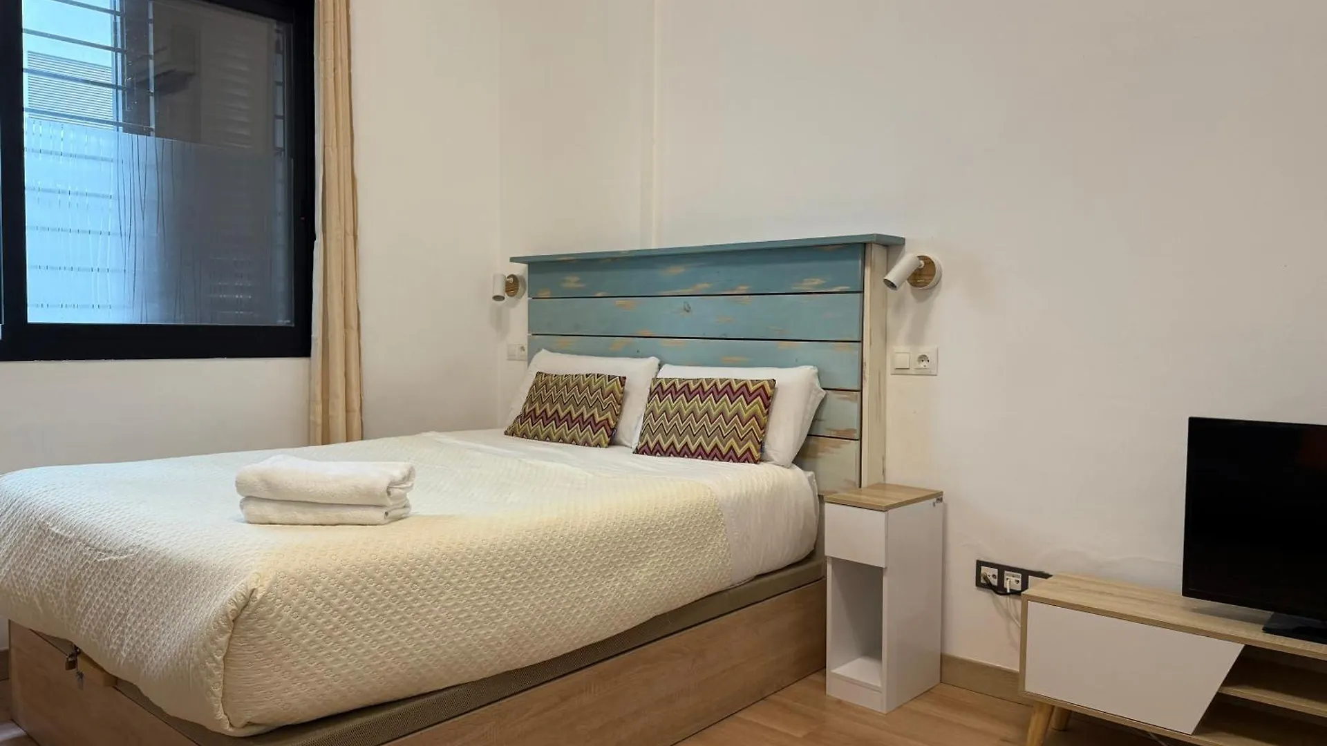 Apartment Lovely Studio In The Heart Of Malaga Free Swimming Pool Spain