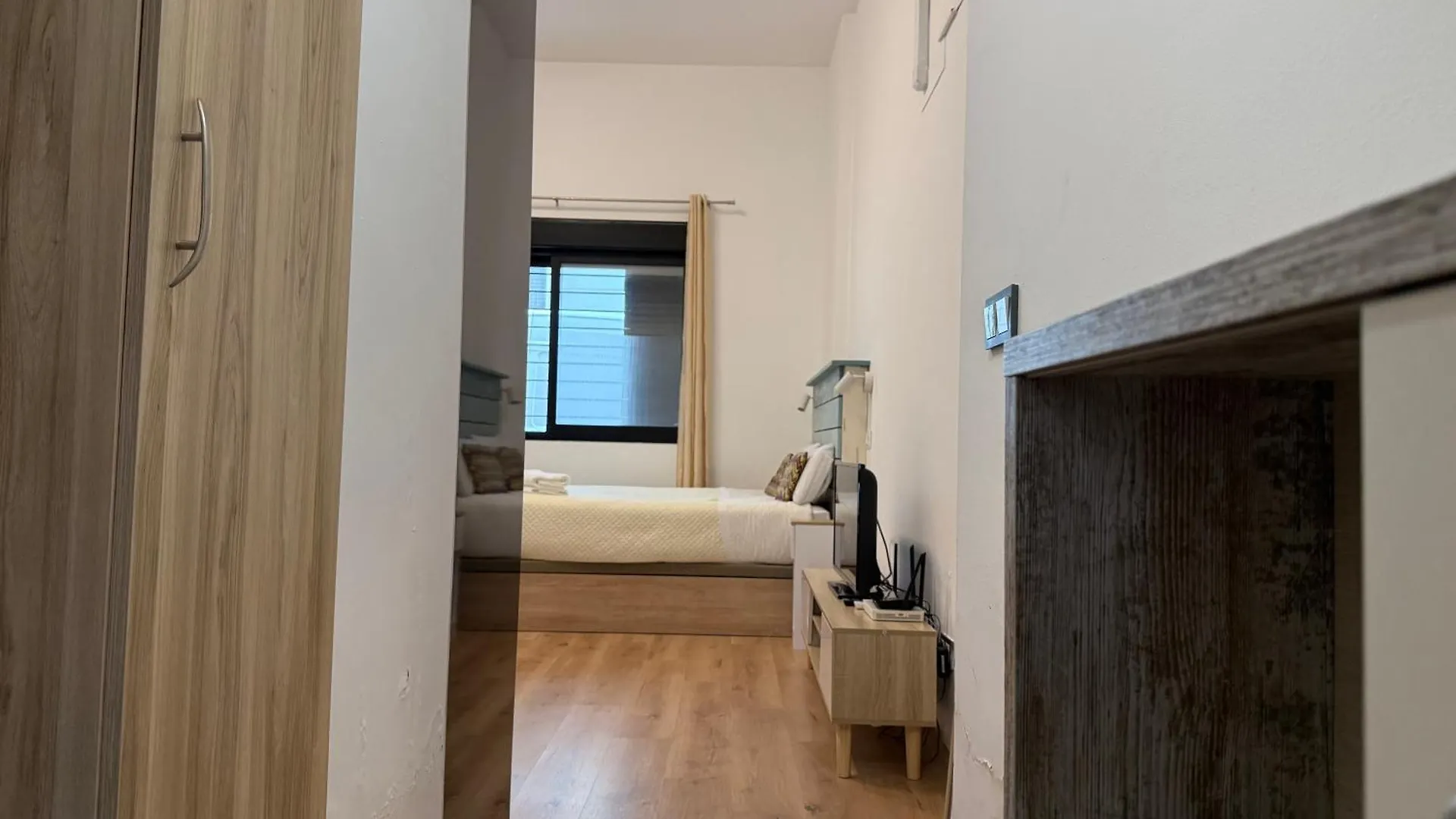 Lovely Studio In The Heart Of Malaga Free Swimming Pool Apartment