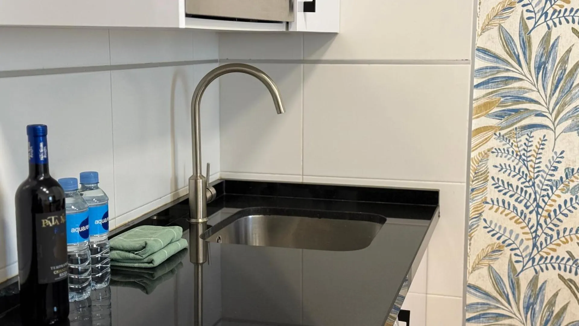 Apartment Lovely Studio In The Heart Of Malaga Free Swimming Pool